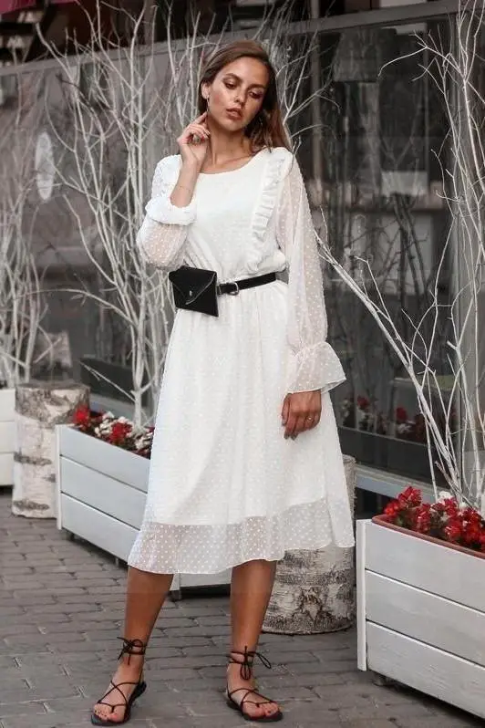 Kleid aus weißer Spitze im Bohème-Stil Böhmisch