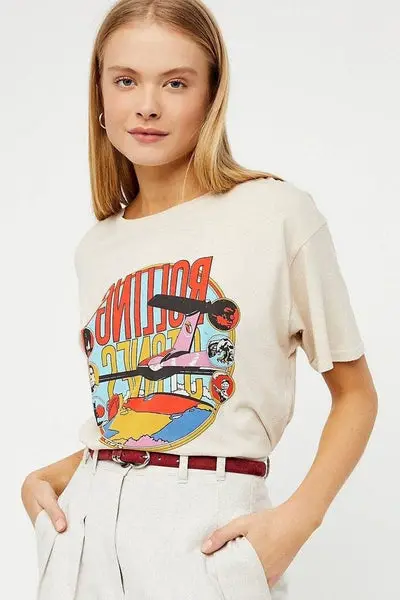 T-Shirt mit R-Tönen im Vintage-Stil gut